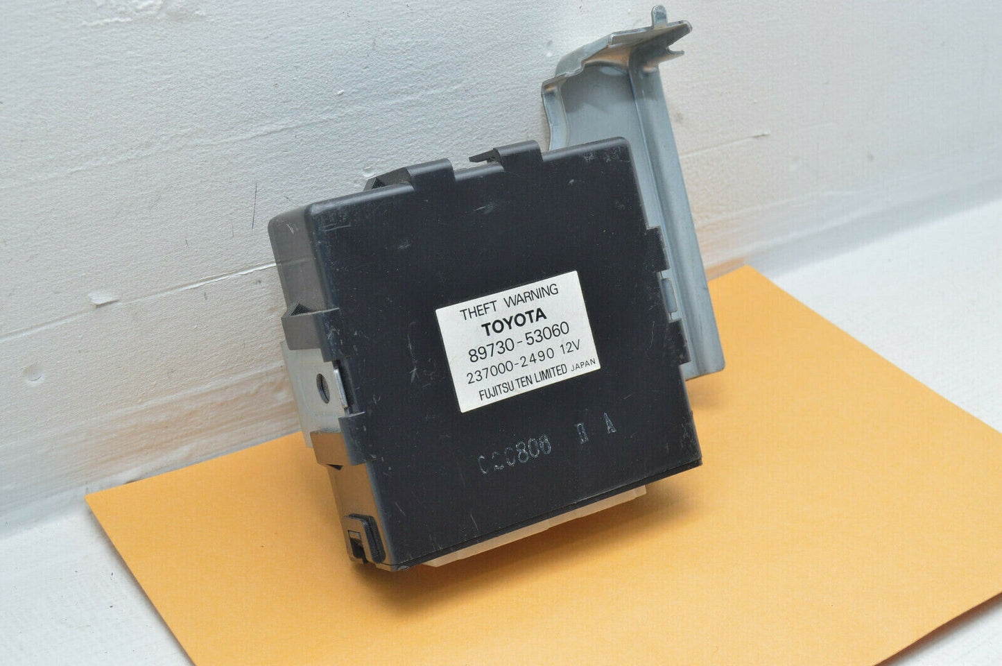 01-05 Lexus Is300 Theft Warning Control Module Computer 89730-53060 Oem Used