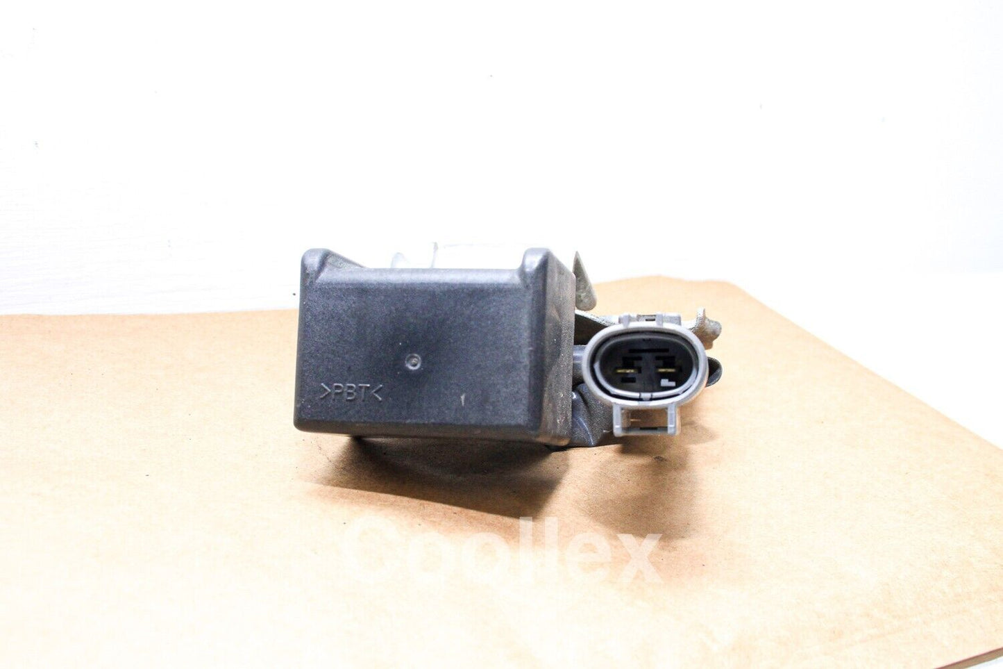 07-17 Lexus Ls460 Condenser Relay 86516-50010 Oem Used