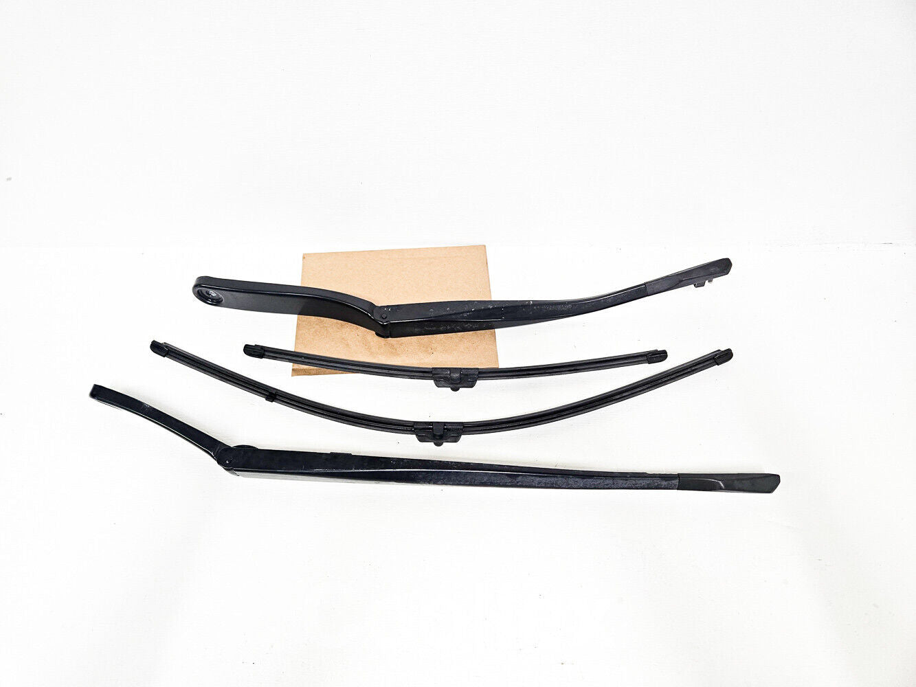 11-19 Bmw 550xi F10 Wiper Arms and Blades 61-61-7-182-459, 61-61-7-203-156 Oem