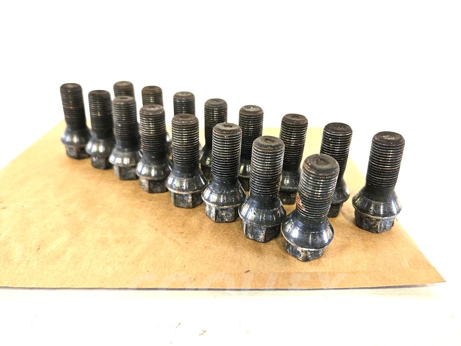 07-23 Mini Cooper Clubman Wheel Bolts Set x16 36-13-6-890-324 Oem Used