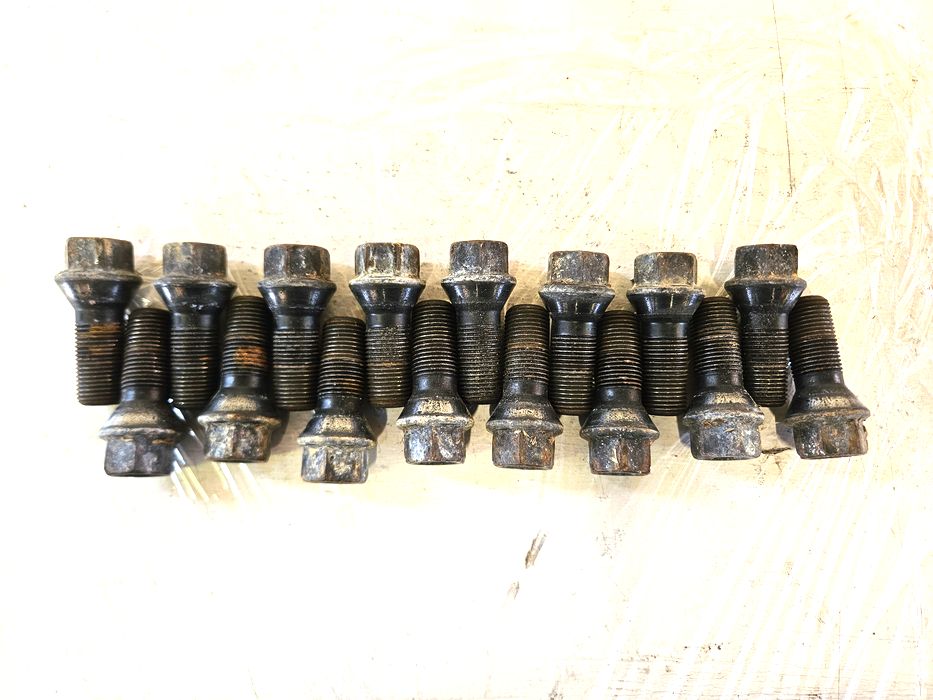 07-23 Mini Cooper Clubman Wheel Bolts Set x16 36-13-6-890-324 Oem Used