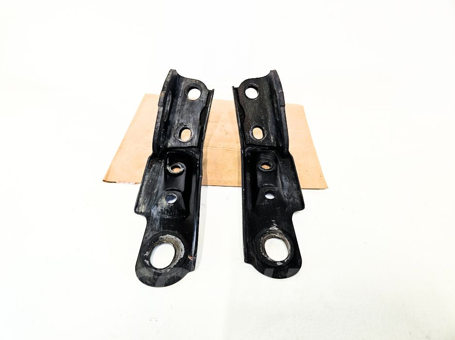 06-13 Lexus IS250 Awd Front Lower Reinforcement Brackets 57305-30020, 57306-30020 Oem Used