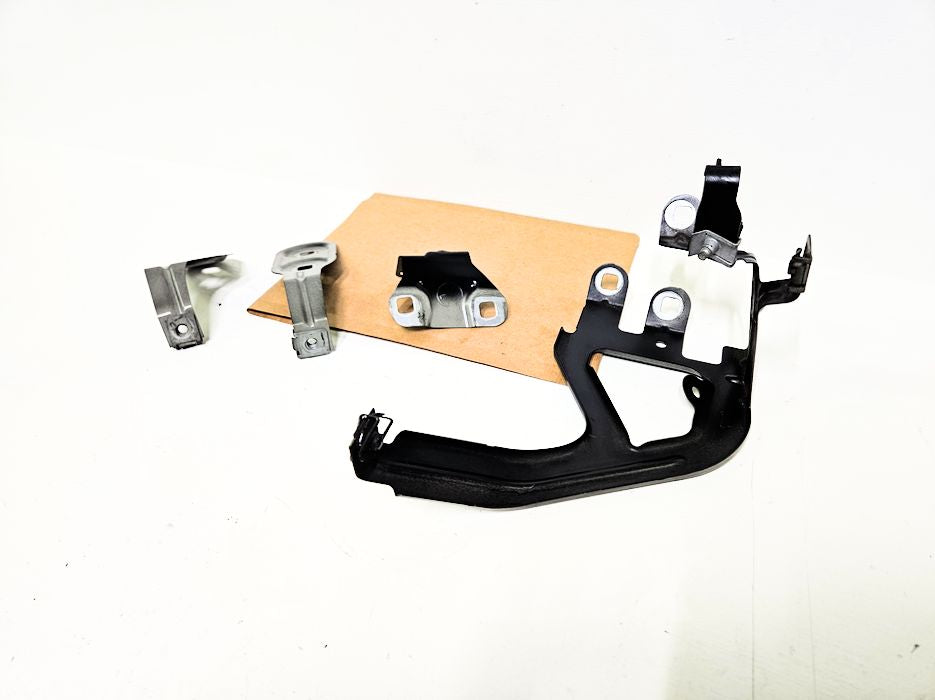 11-17 Bmw 550i F10 Front Left Fender Support Brackets Set 51-11-7-207-931, 41-35-7-207-209 Oem Used