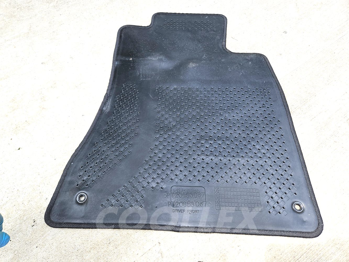 06-13 Lexus Is250 Is350 Front Lh Driver Floor Mat PT208-53087 Oem Used