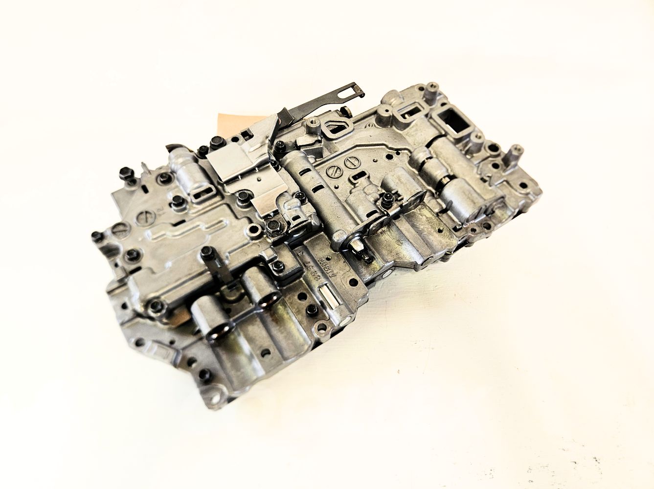 01-05 Lexus Is300 Automatic Transmission Valve Body 35104-30200 Oem Used