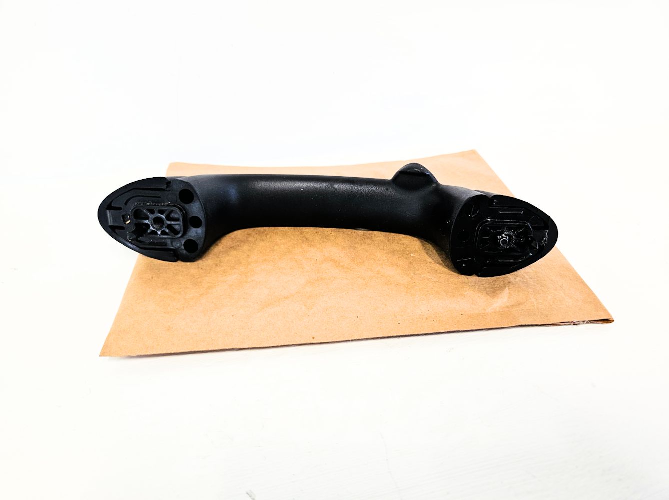 07-14 Mini Cooper Clubman Rear Left Ceiling Grip Handle Black 51-44-2-753-143 Oem Used