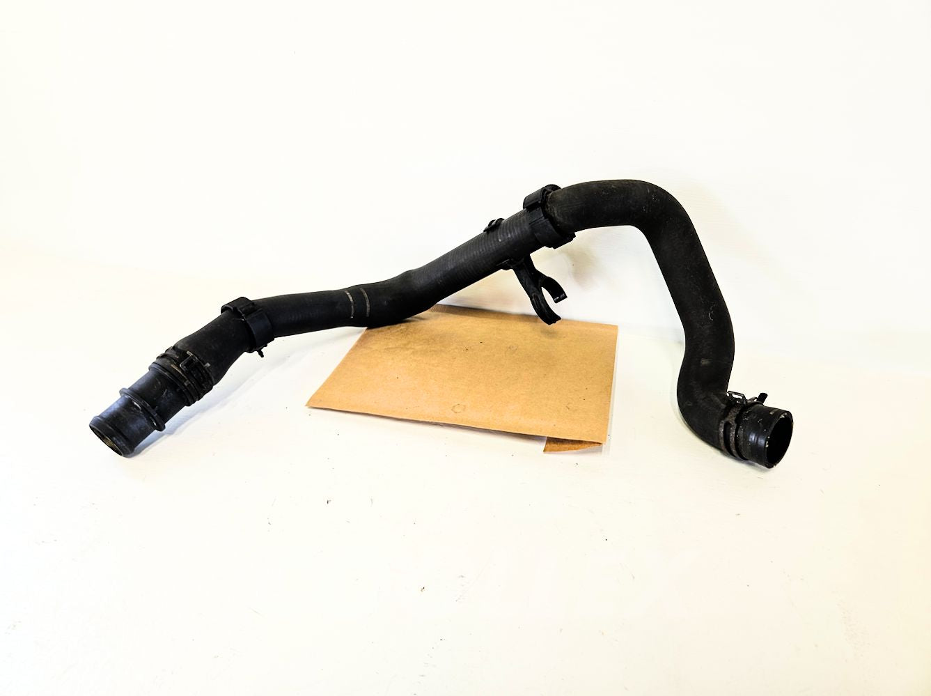 07-15 Mini Cooper Clubman Lower Coolant Hose 17-12-2-754-247 Oem Used