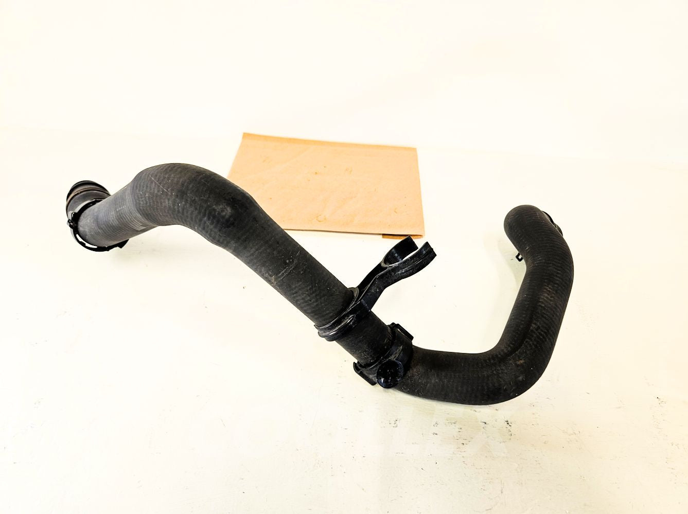 07-15 Mini Cooper Clubman Lower Coolant Hose 17-12-2-754-247 Oem Used