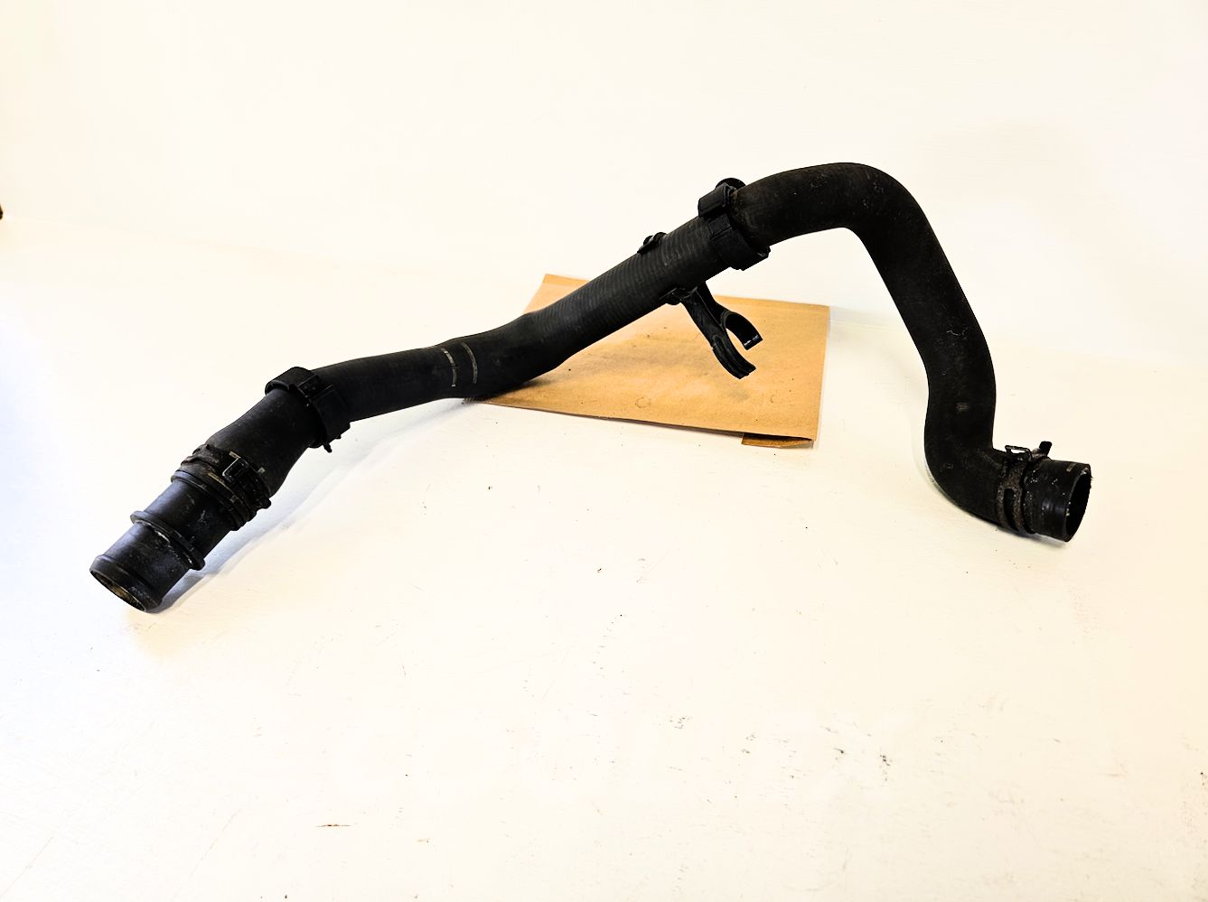 07-15 Mini Cooper Clubman Lower Coolant Hose 17-12-2-754-247 Oem Used