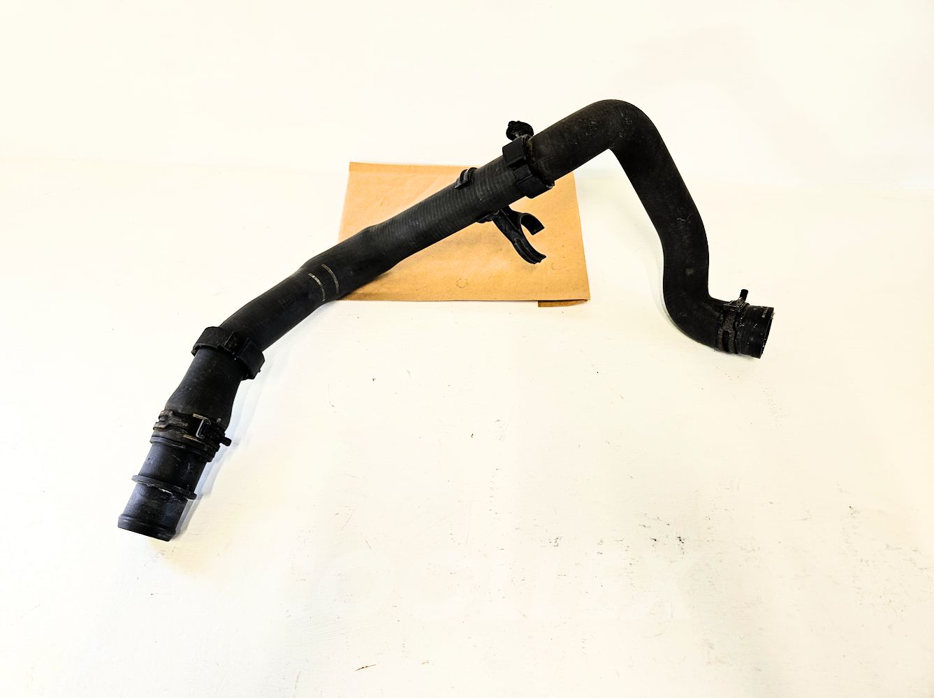 07-15 Mini Cooper Clubman Lower Coolant Hose 17-12-2-754-247 Oem Used