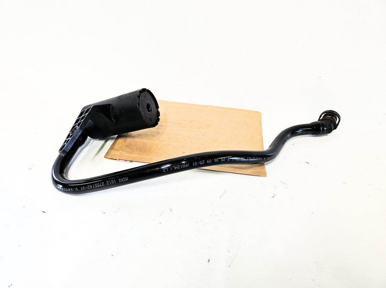 07-14 Mini Cooper Clubman Fuel Tank Vent Hose 13-90-7-624-538 Oem Used