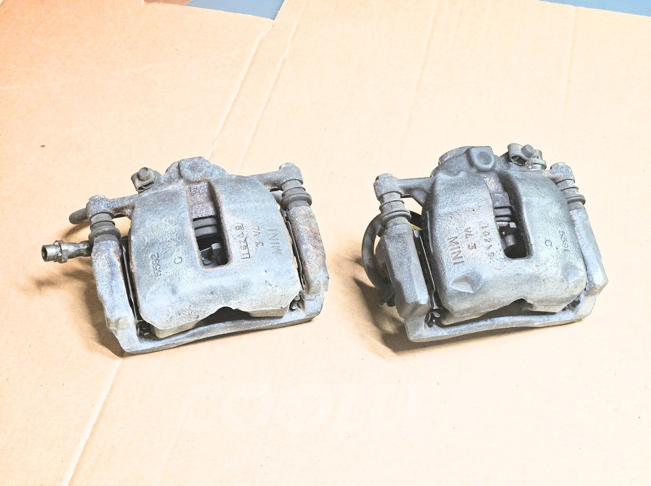 07-13 Mini Cooper Front Brake Calipers 34-11-6-778-336 Oem Used