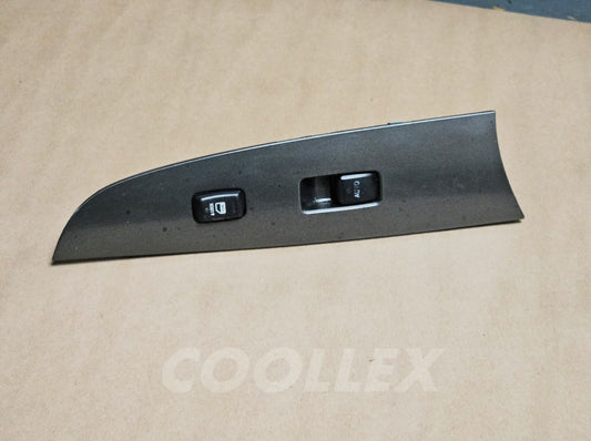 06-08 Lexus Is250 Front Rh Panel, Window Switch 74231-53090, 84030-53040 Oem Used